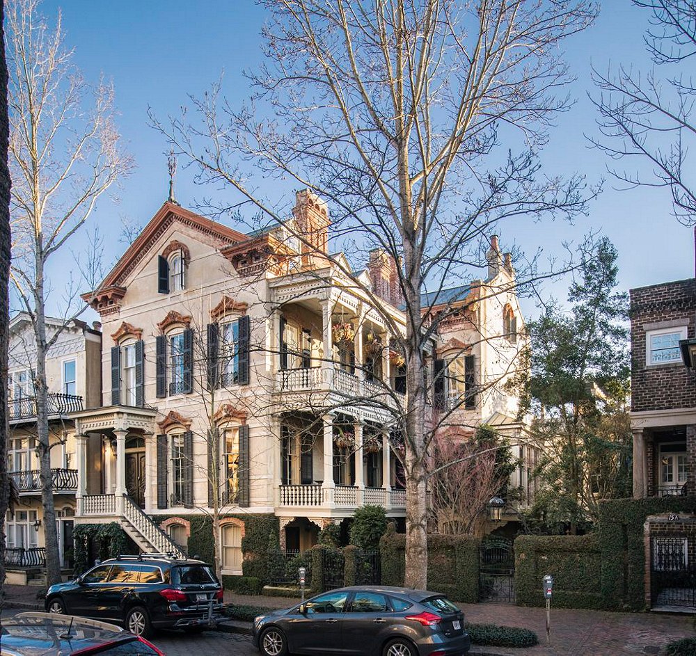 A Traditional Savannah Home Gets a Modern Infusion